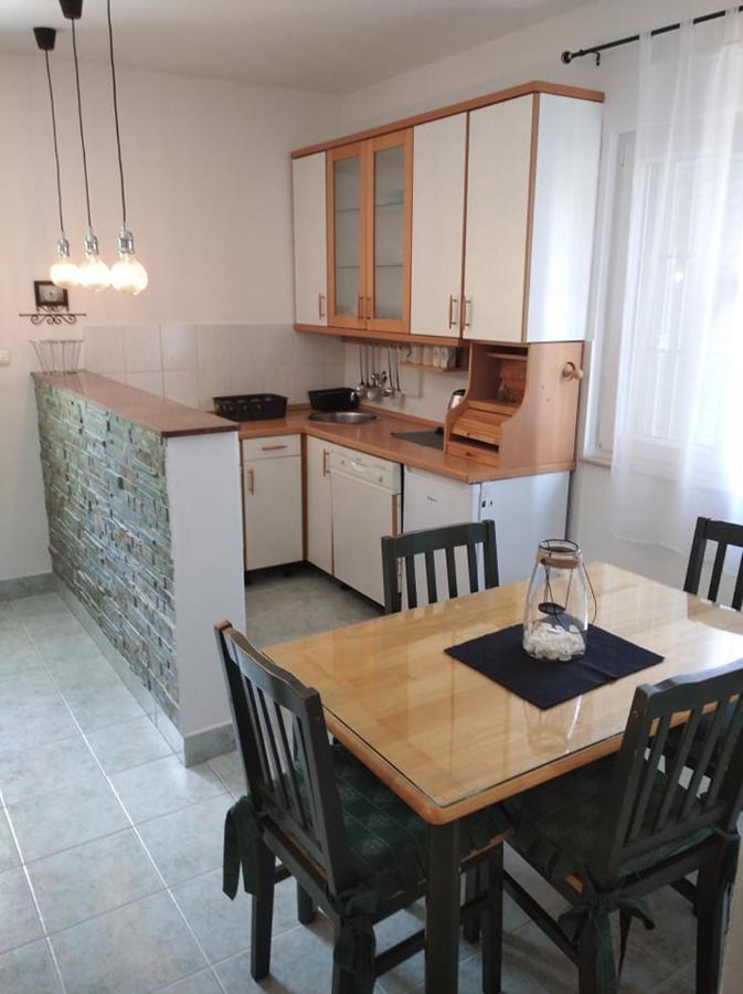 Apartmán Veky Jezera Exteriér fotografie